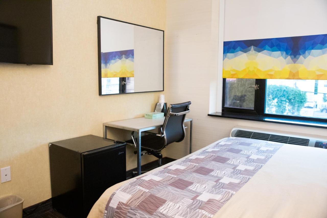 7 Days Hotel New York Bagian luar foto