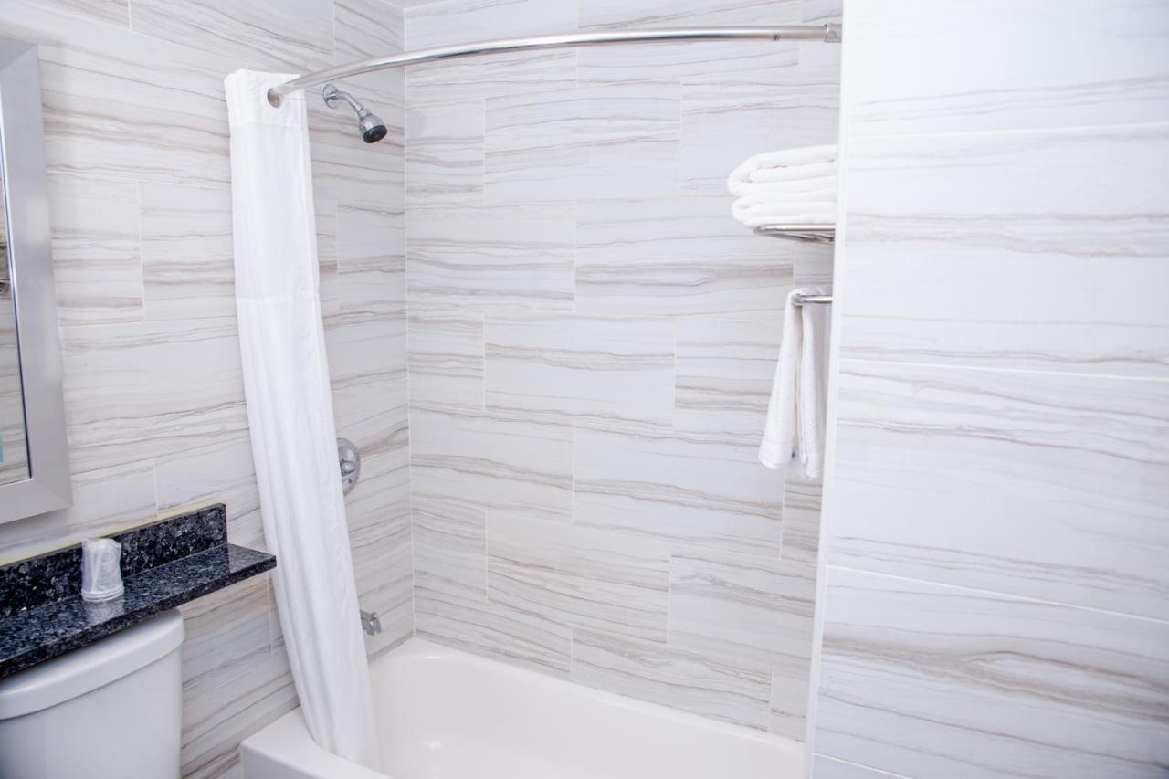 7 Days Hotel New York Bagian luar foto